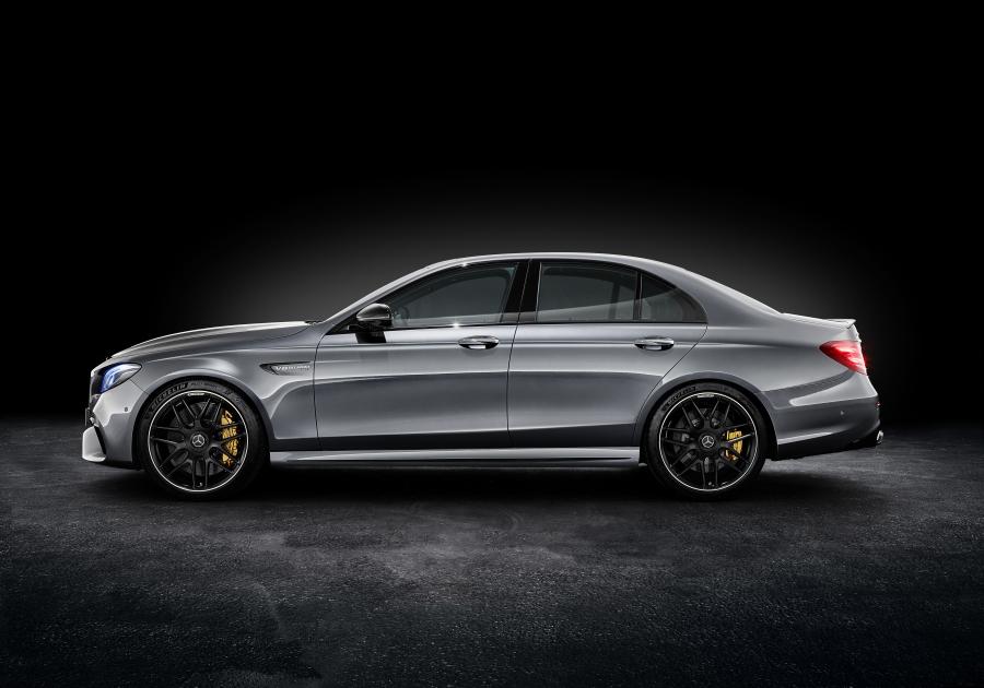  Mercedes-AMG E63 S 4Matic 2017 года  (WW) (фото 39 из 52)